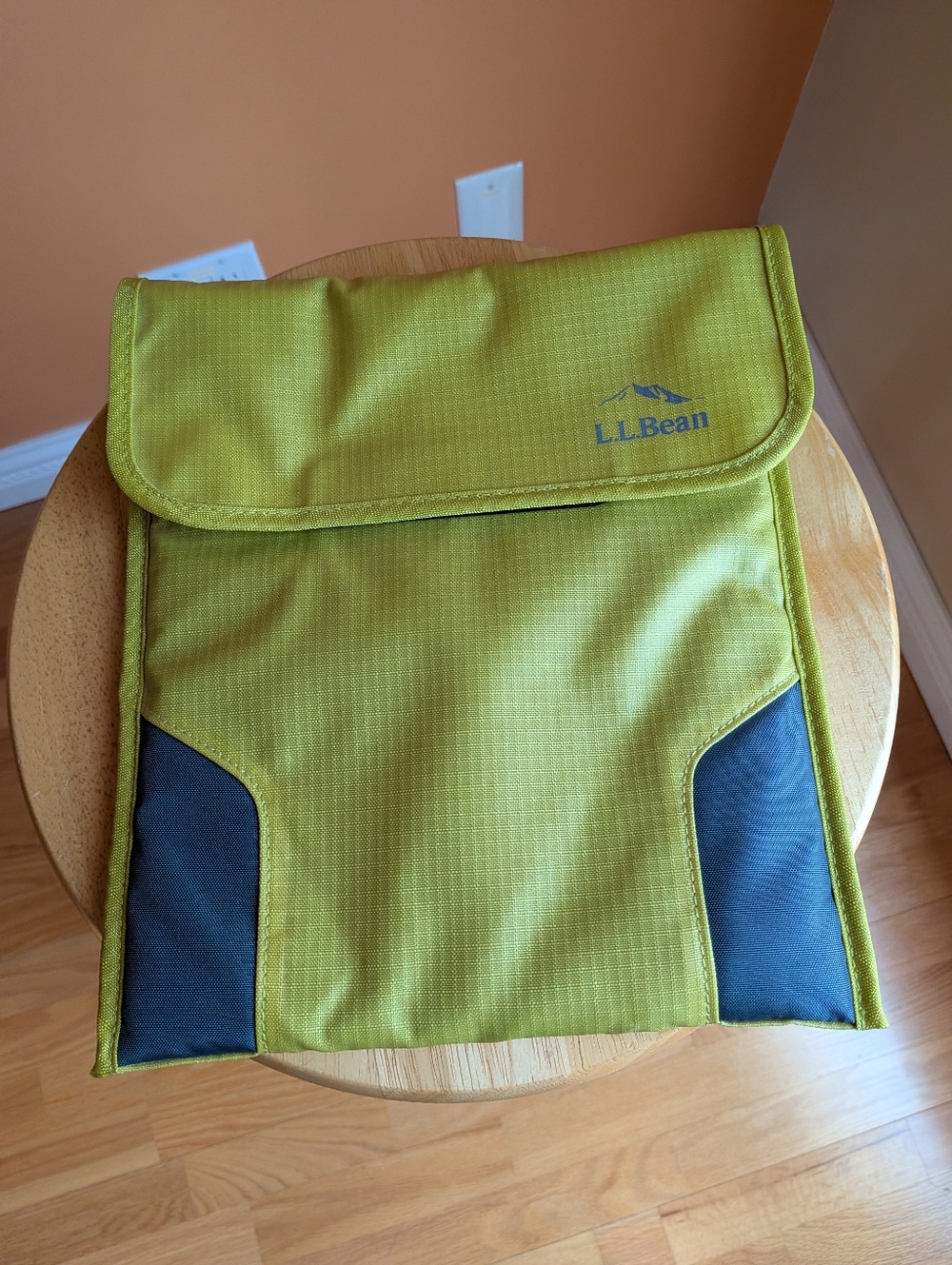 L.L. BeanPadded IPAD Lime Green- 10.5”x 9”